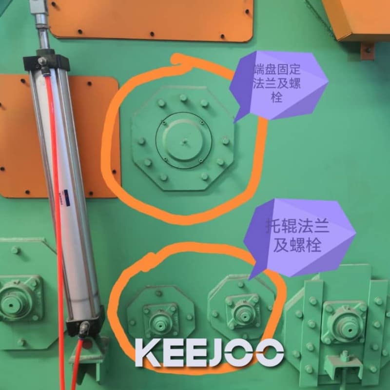 Rubber belt replacement method of Crawler shot blasting machine